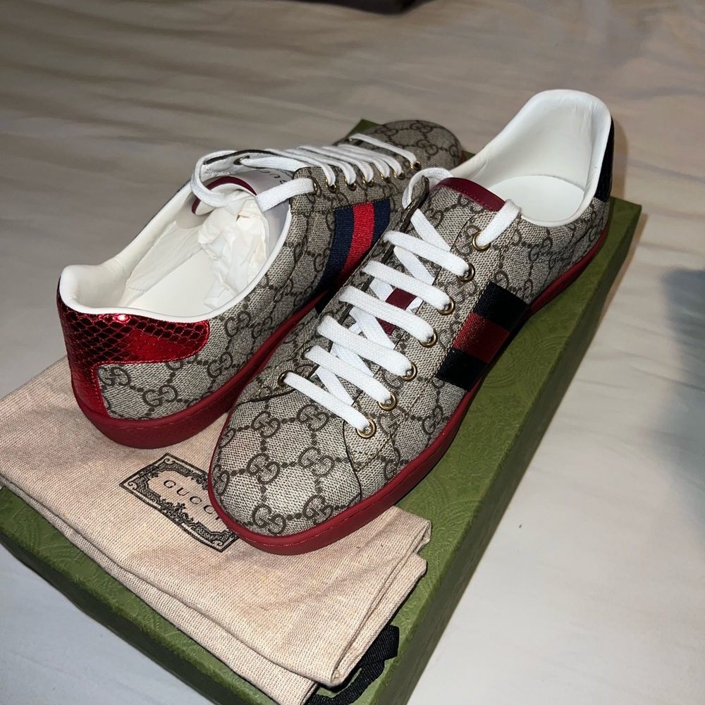 Gucci